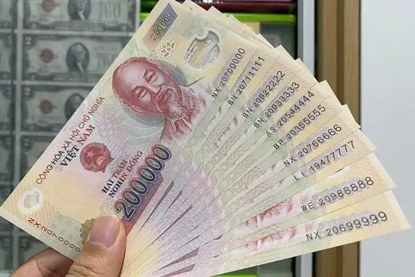 Nằm mơ thấy tiền 200 nghìn đánh con gì, có ý nghĩa và điềm báo lành dữ ra sao?